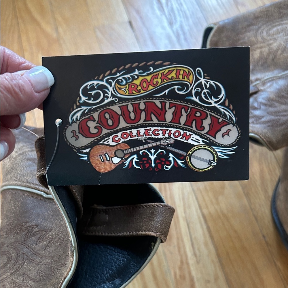 Rustic Tan Western Boots - Picture 3 of 7